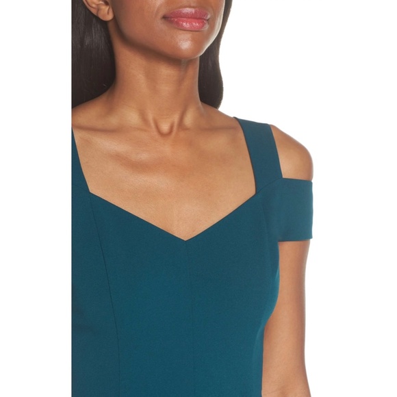 Eliza J Cold Shoulder Scuba Crepe Trumpet Gown - Picture 2 of 11